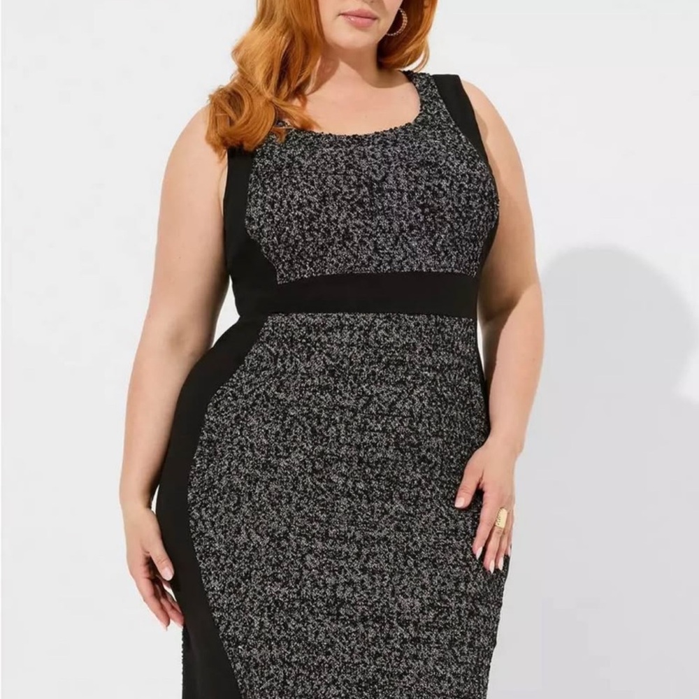 Torrid Knee Boucle Contoured Panel Dress Size 6xl